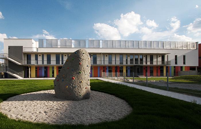 Kinderkrippe und Jugendfreizeitstätte